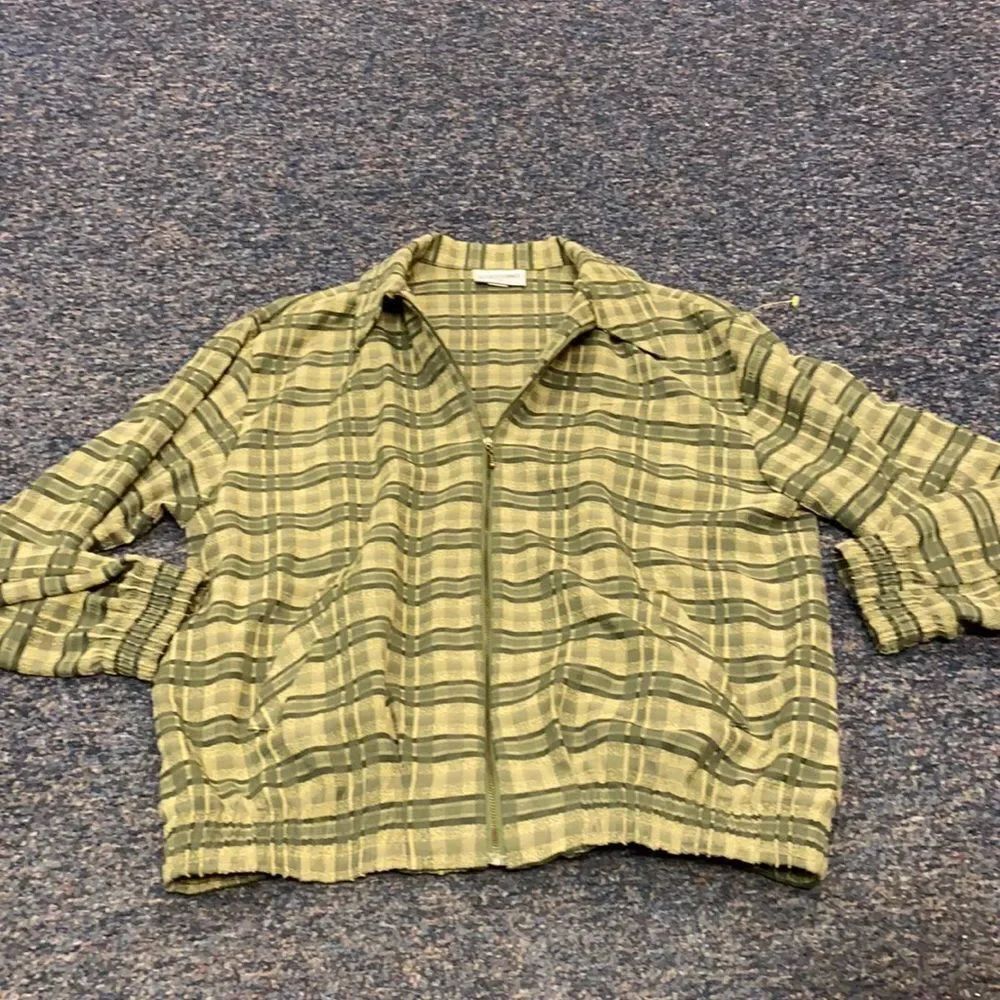 Alfred Dunner Green Checkered Light Jacket sz. 10